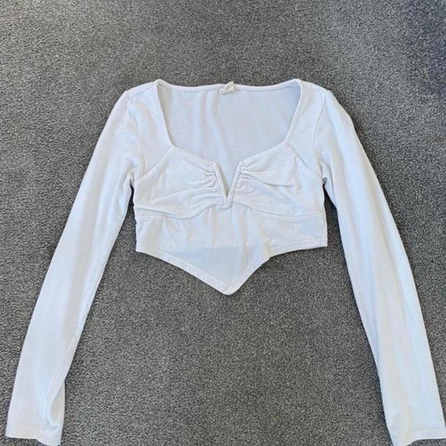 Urban Outfitters Women's Crop top - White/Cream - 8 on Productcaster.