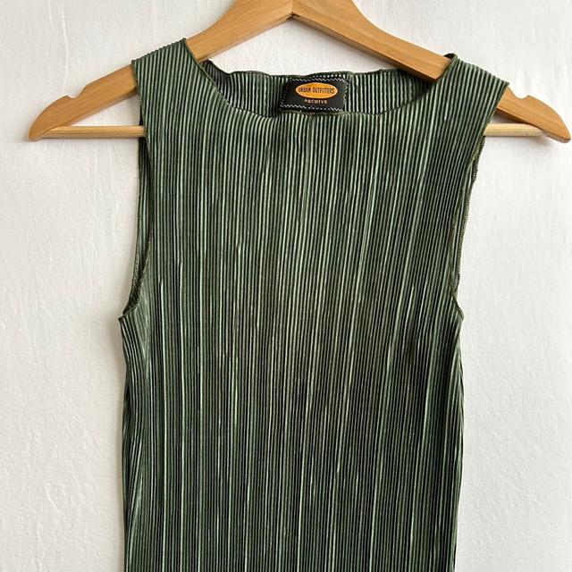 Urban Outfitters Women's Pleated Dress - Green - XS on Productcaster.