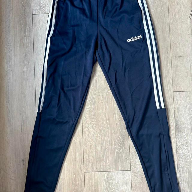 Adidas Women's Sweatpants - Navy/White - S on Productcaster.