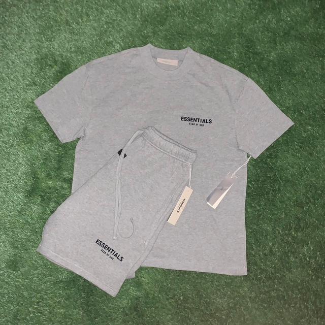 Fear of God Men's T-shirt - Grey/Silver - XS on Productcaster.