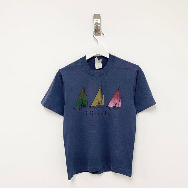 Fruit of the Loom Women's T-shirt - Blue - XS on Productcaster.