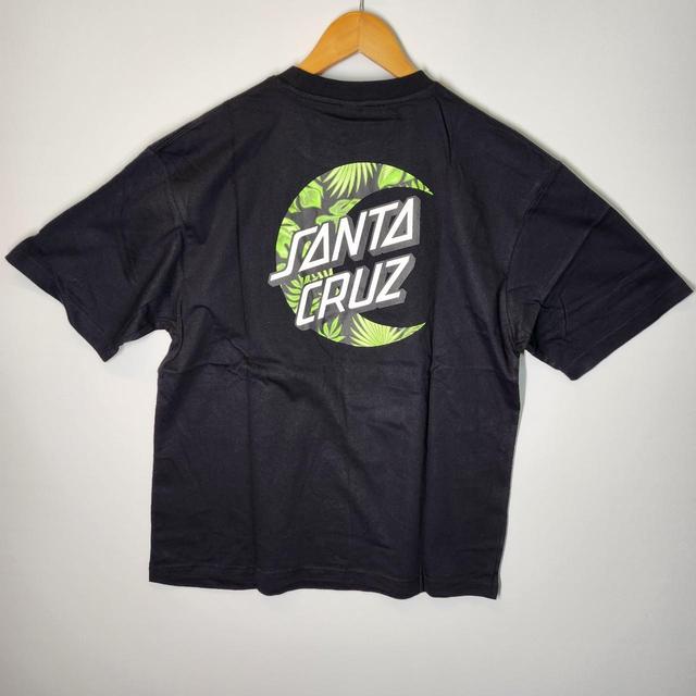 Santa Cruz Men's T-shirt - Black/Green - S on Productcaster.