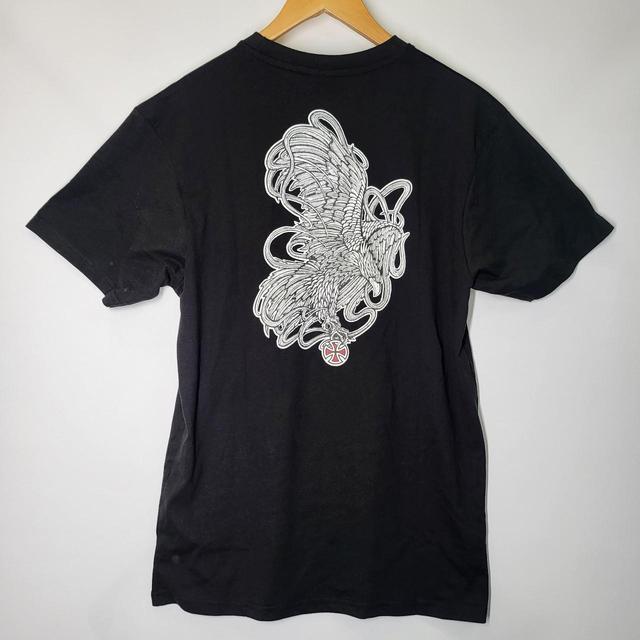 Independent Men's T-shirt - Black/White - M on Productcaster.