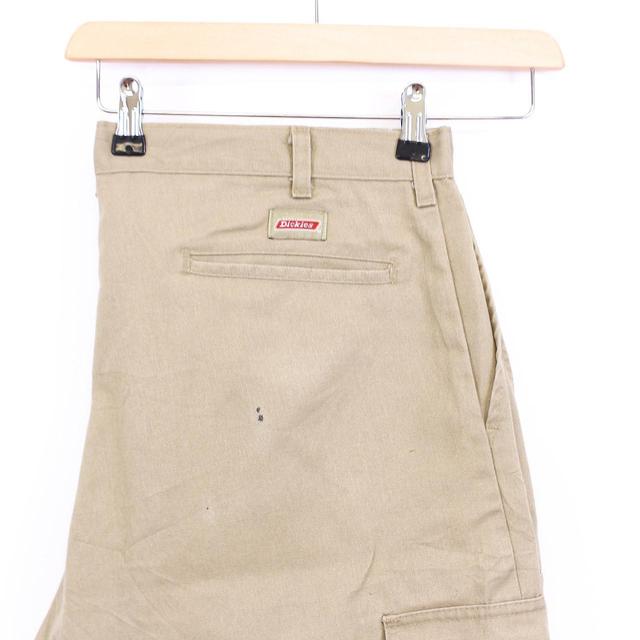 Dickies Men's Shorts - Cream - 40" on Productcaster.