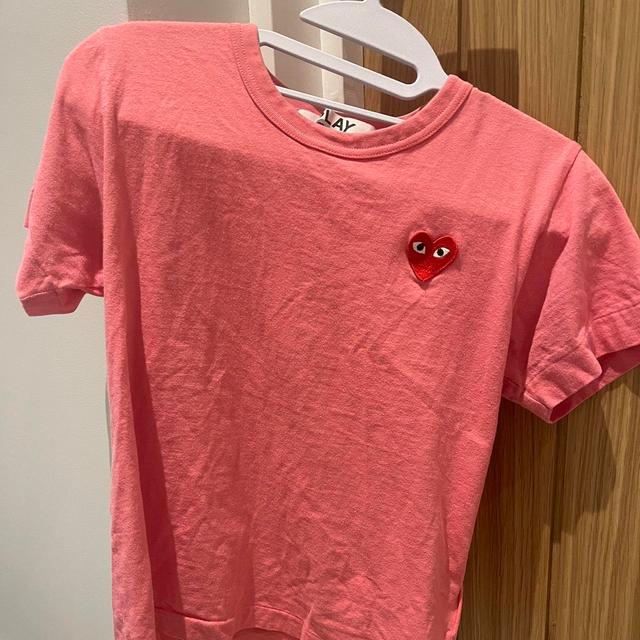 Comme des Garçons Women's T-shirt - Pink/Red - 6 on Productcaster.