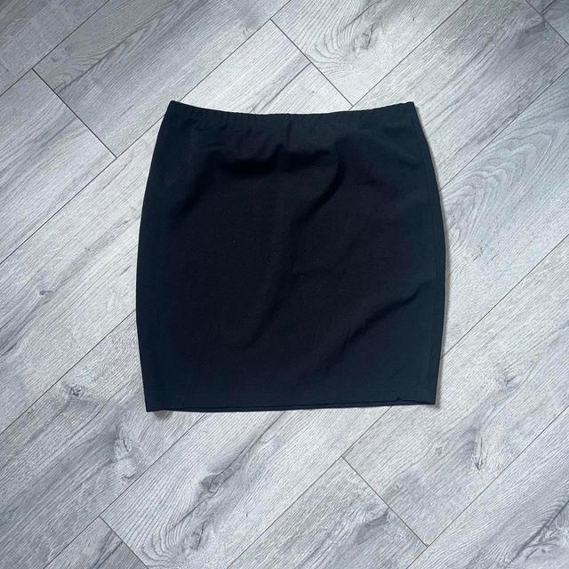 Shein Curve + Plus Women's Mini Skirt - Black - UK 14 on Productcaster.