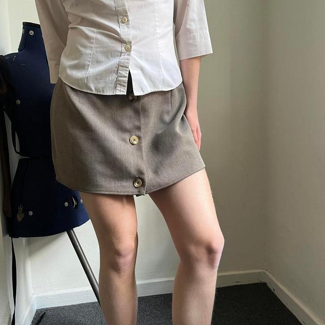 Unique Vintage Women's Skirt - Brown - UK 8 on Productcaster.