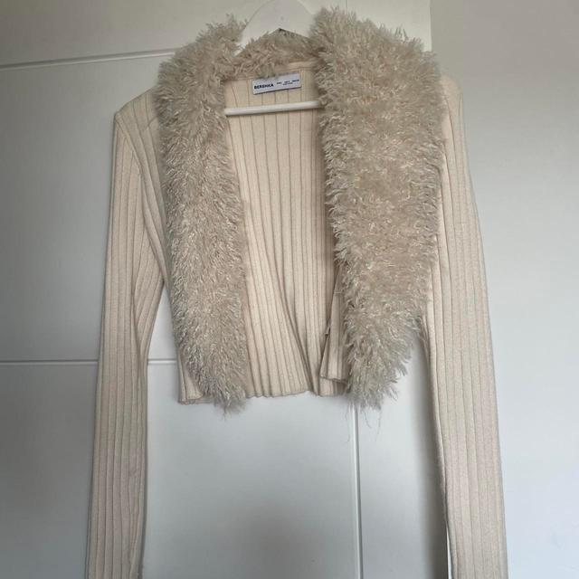 Bershka Women's Cardigan - Cream - S on Productcaster.