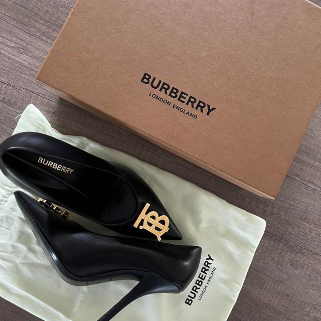 Burberry Women's Footwear - Black - UK 4 on Productcaster.