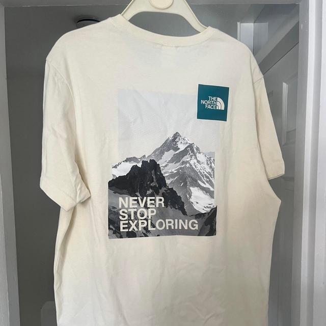 The North Face Men's T-shirt - Cream - L on Productcaster.