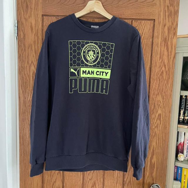 Puma Men's Sweatshirt - Green/Navy - M on Productcaster.