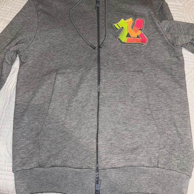 Louis Vuitton Men's Hoodie - Grey - M on Productcaster.