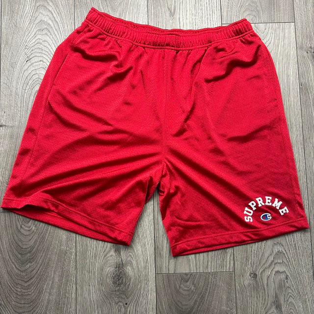 Supreme Men's Shorts - Red - M on Productcaster.