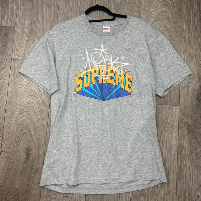 Supreme Men's T-shirt - Grey - M on Productcaster.