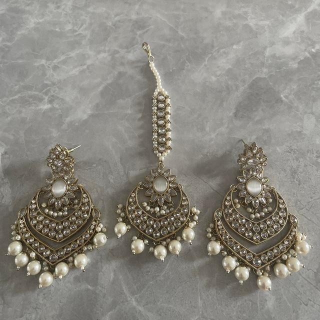 Women's Earrings - White on Productcaster.