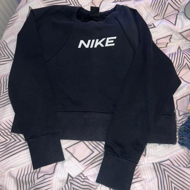 Nike Women's Sweatshirt - Black - M on Productcaster.