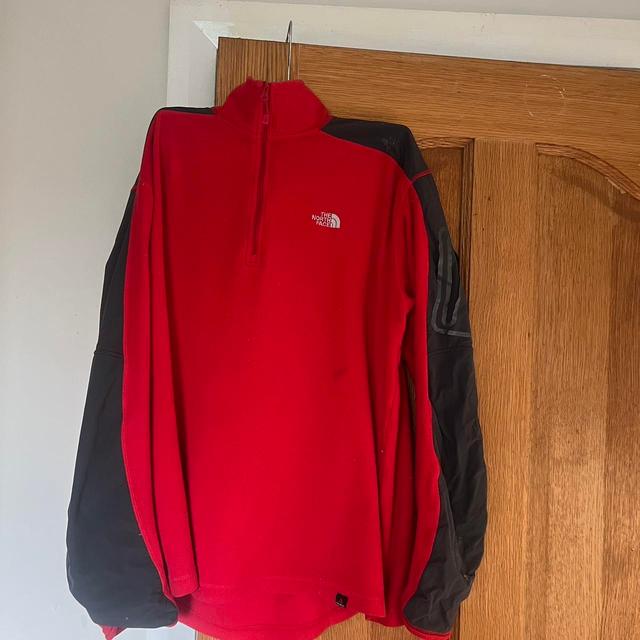 The North Face Men's Sweatshirt - Red - L on Productcaster.