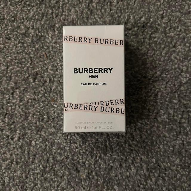 Burberry Perfume and cologne - Pink/White on Productcaster.