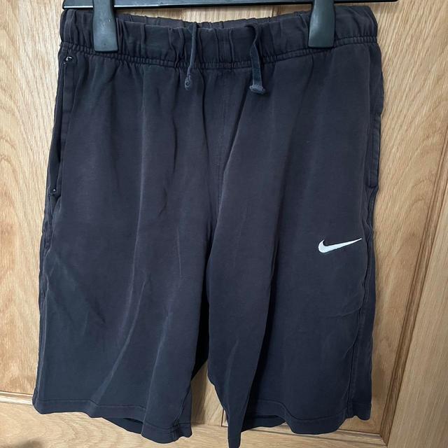 Nike Women's Shorts - Black - M on Productcaster.