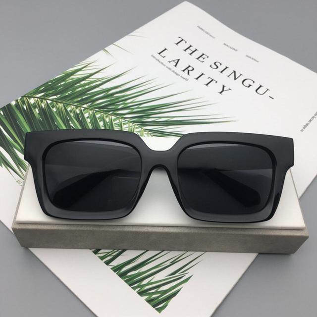 Designer Women's Square Sunglasses - Black on Productcaster.