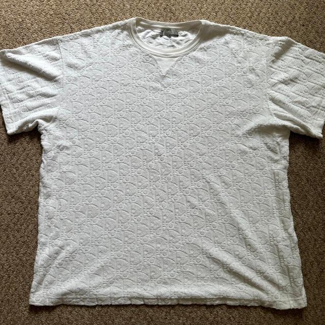 Dior Men's T-shirt - White - L on Productcaster.