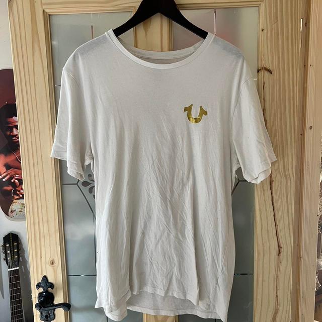 True Religion Men's T-shirt - White/Gold - XL on Productcaster.