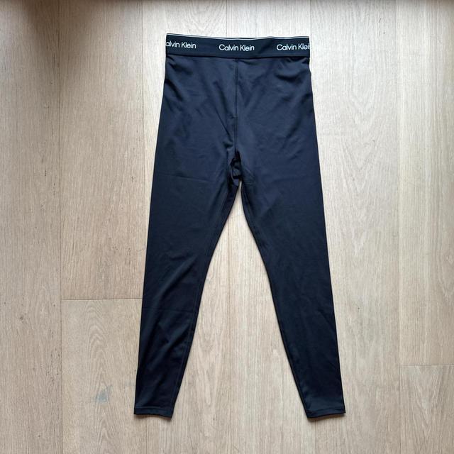 Calvin Klein Sportswear Women's Leggings - Black - XS on Productcaster.