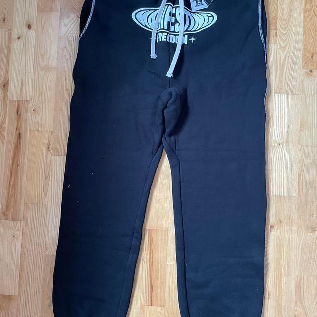 Men's Sweatpants - Black - M on Productcaster.