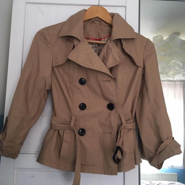 Women's Jacket - Tan - UK 6 on Productcaster.