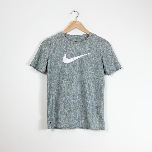 Nike Women's T-shirt - Grey - XS on Productcaster.