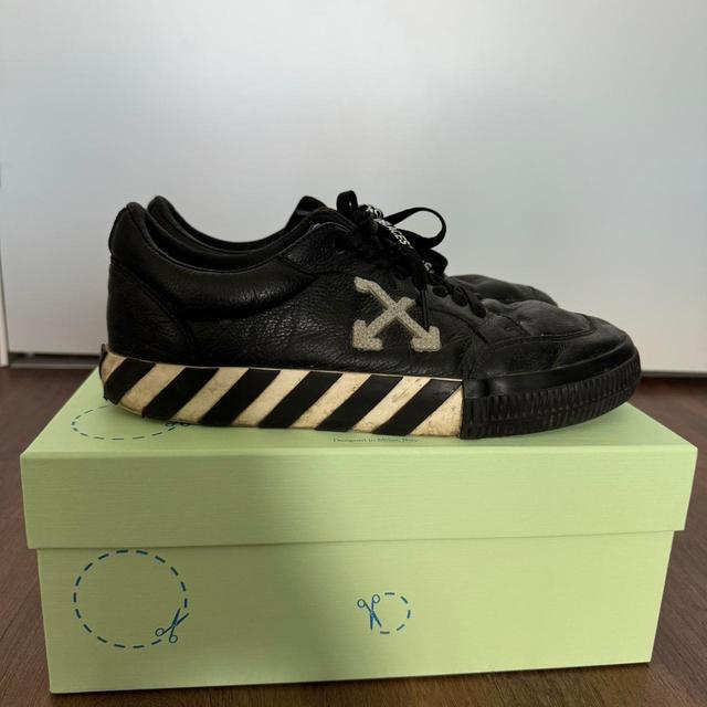 Off-White Men's Trainers - Black - UK 7.5 on Productcaster.