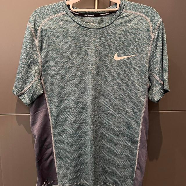 Nike Women's T-shirt - Blue/Green - M on Productcaster.