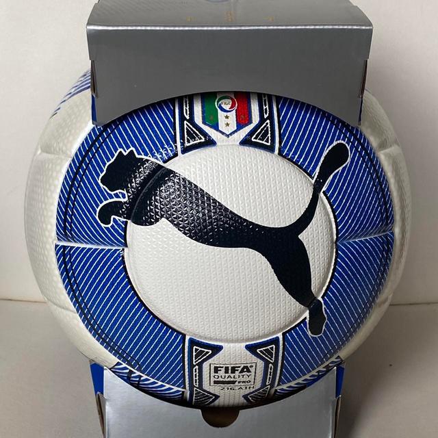 Puma Ball sports - White/Blue on Productcaster.