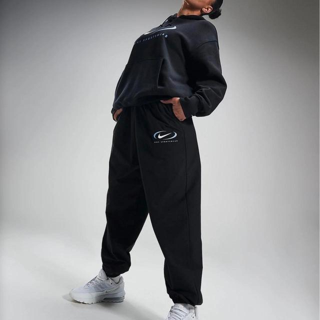 Nike Women's Sweatpants - Black - S on Productcaster.