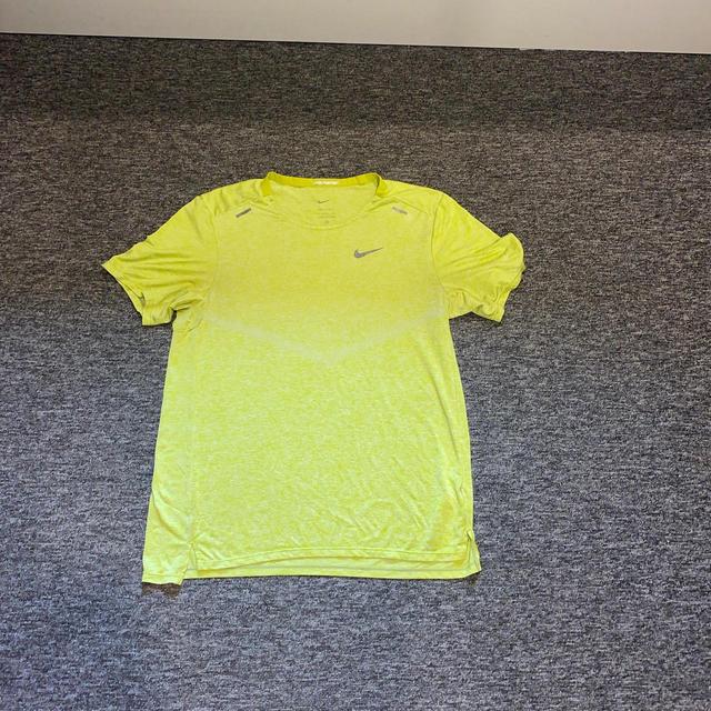 Nike Men's T-shirt - Yellow/Green - S on Productcaster.