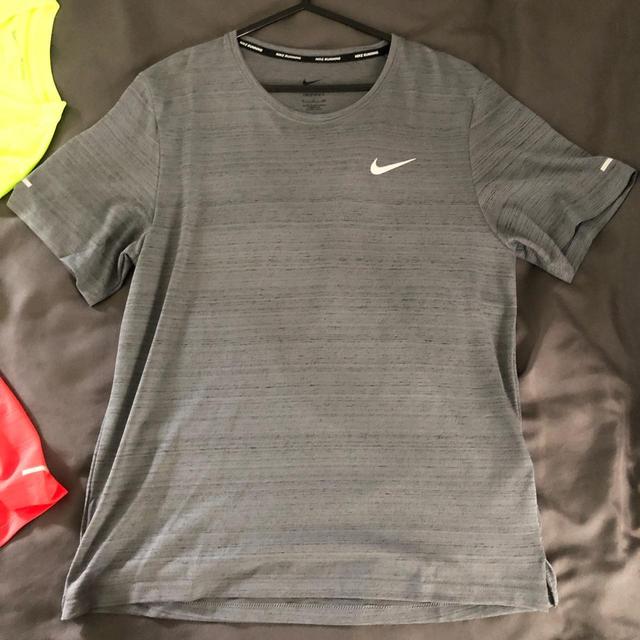 Nike Men's T-shirt - Grey - S on Productcaster.