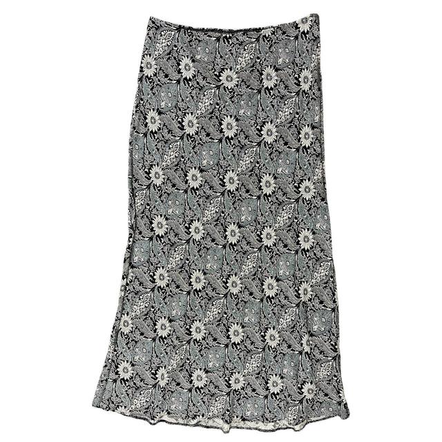 F&F Women's Skirt - Black - UK 14 on Productcaster.