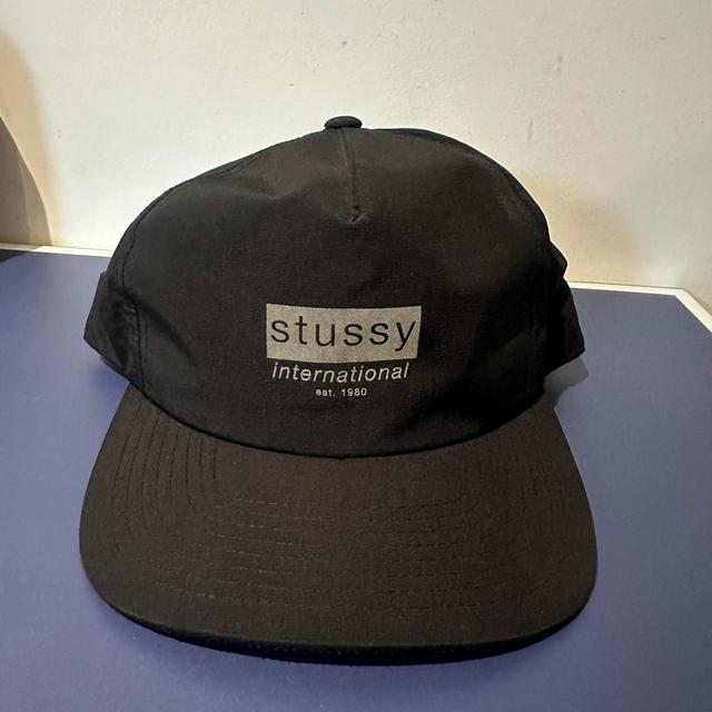 Stüssy Men's Hat - Black on Productcaster.