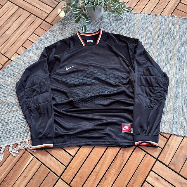 Nike Men's Sweatshirt - Black - M on Productcaster.