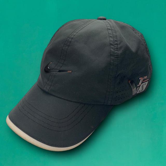 Nike Men's Caps - Black/Grey on Productcaster.