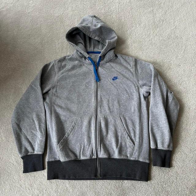 Nike Men's Hoodie - Grey - M on Productcaster.