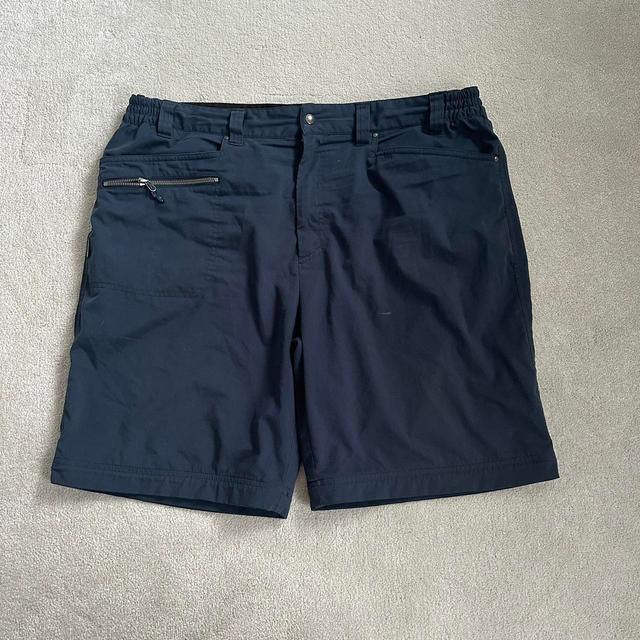 Berghaus Men's Shorts - Navy - 40" on Productcaster.