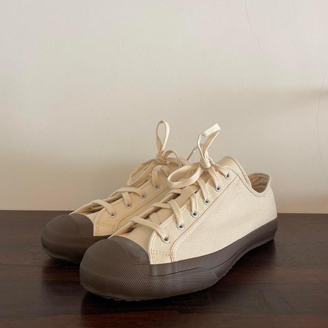 Men's Trainers - Cream/Tan - UK 9 on Productcaster.