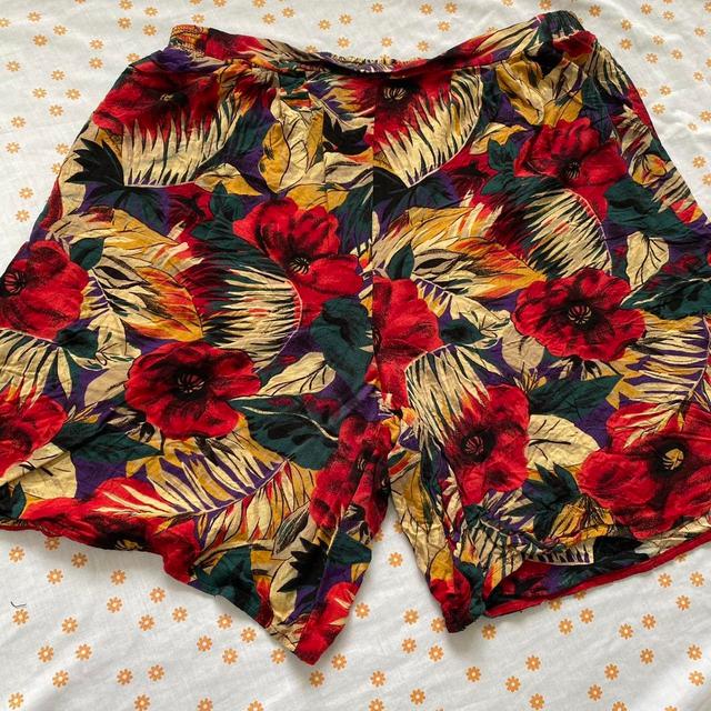 Vintage Women's Shorts - Multi - M on Productcaster.