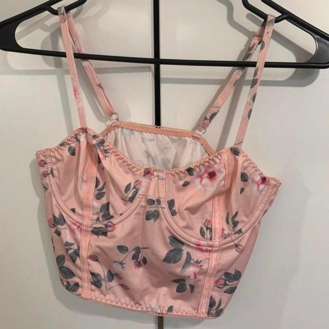 Women's Crop top - Pink - 8 on Productcaster.