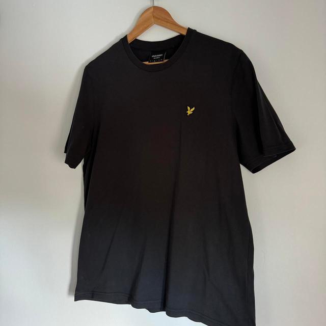 Lyle & Scott Men's T-shirt - Black - M on Productcaster.