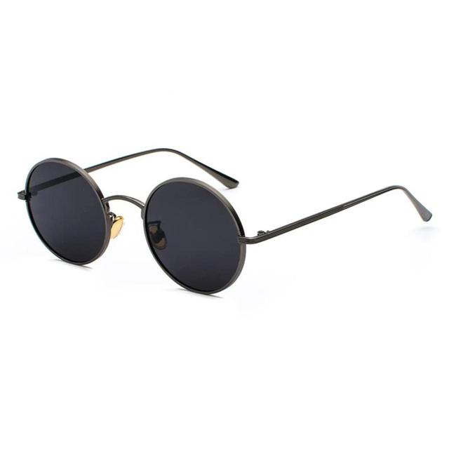 Vintage Women's Round Sunglasses - Black on Productcaster.