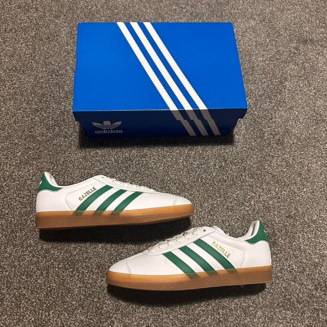 Adidas Originals Men's Trainers - Green/White - UK 4 on Productcaster.