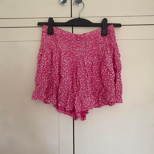 Women's Shorts - Pink/White on Productcaster.