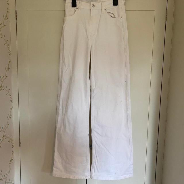 H&M Women's Trousers - White - UK 36 on Productcaster.